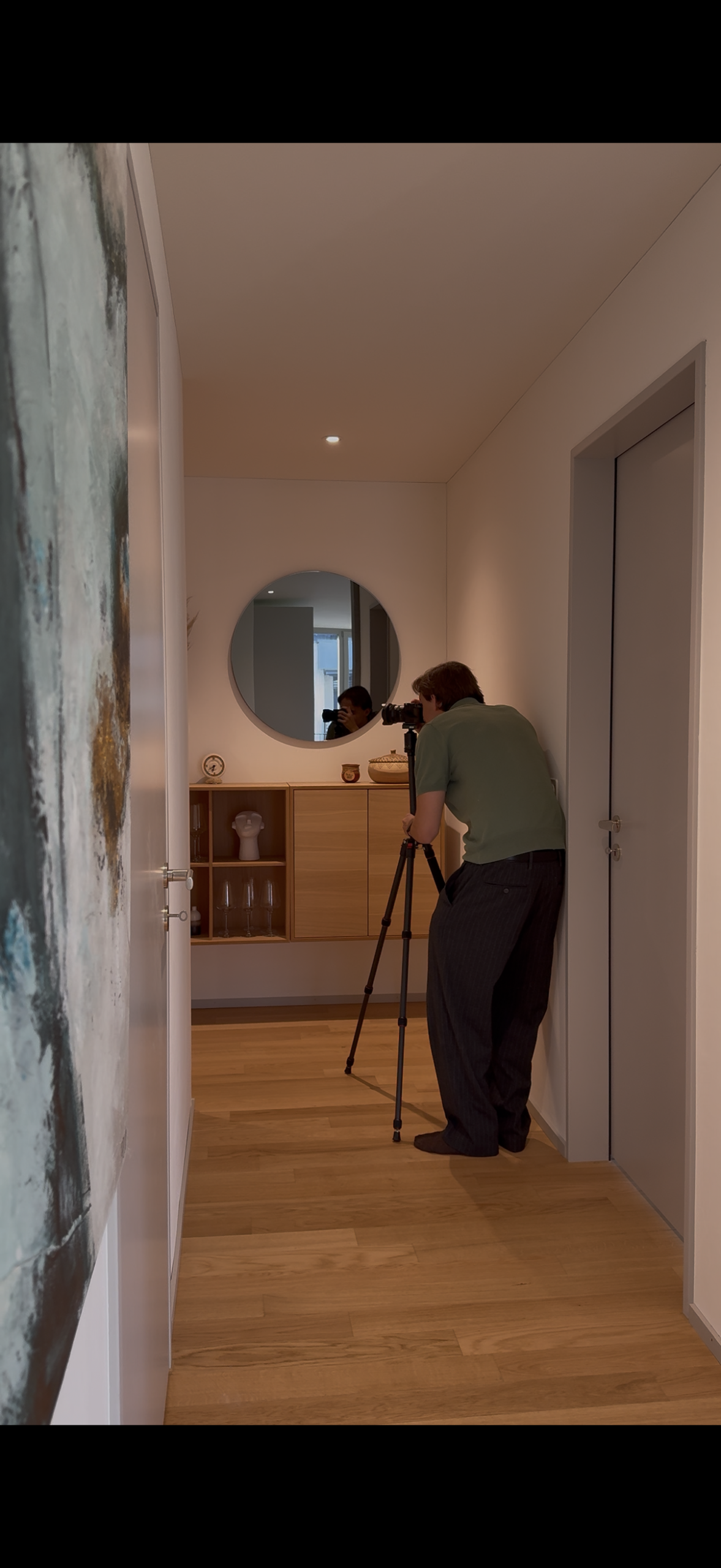 Benjamin Meier bei einer professionellen Immobilienaufnahme